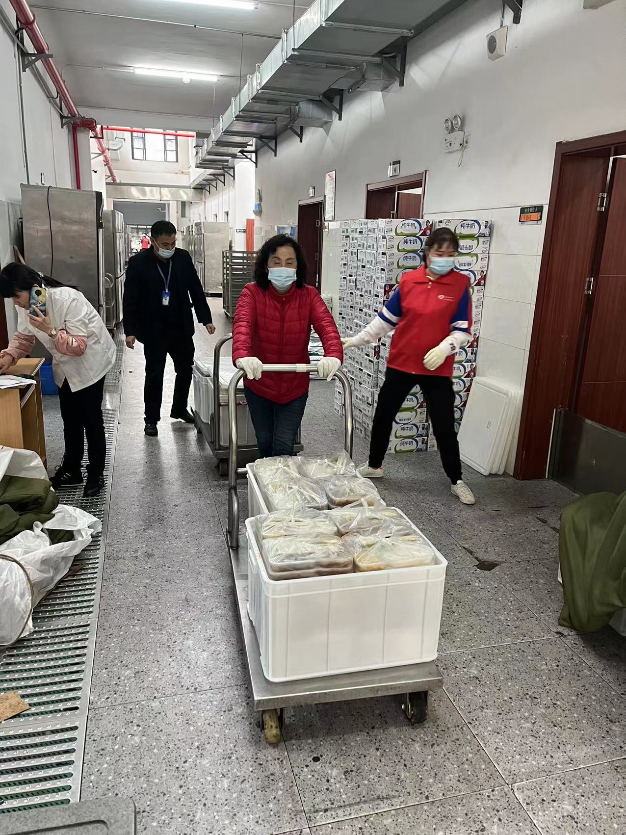 张庆红.jpg